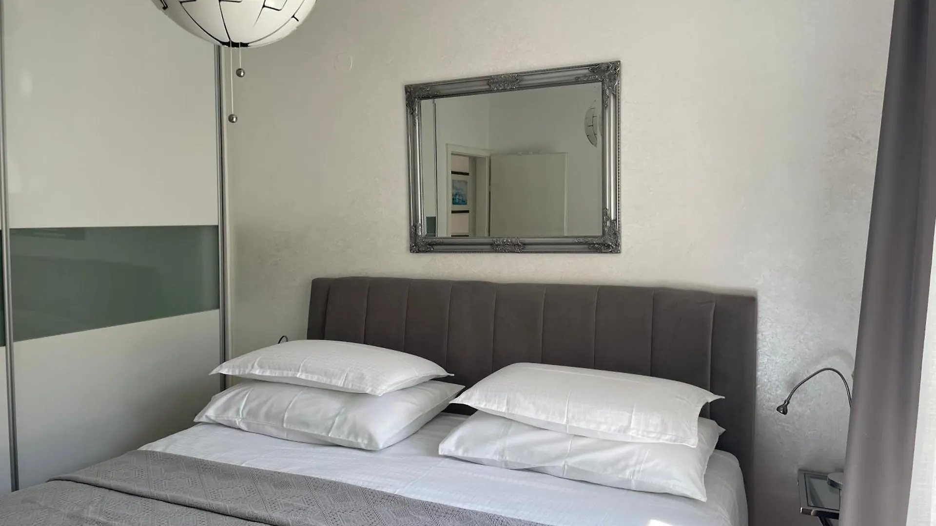 Apartments Bloom Near The Beach Porec Croazia